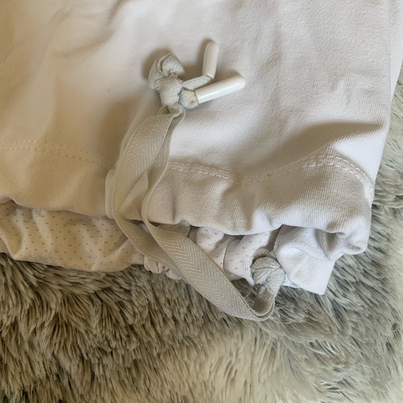 ⛰🧘‍♀️Fabletics Top🧘‍♀️⛰ - Picture 3 of 3